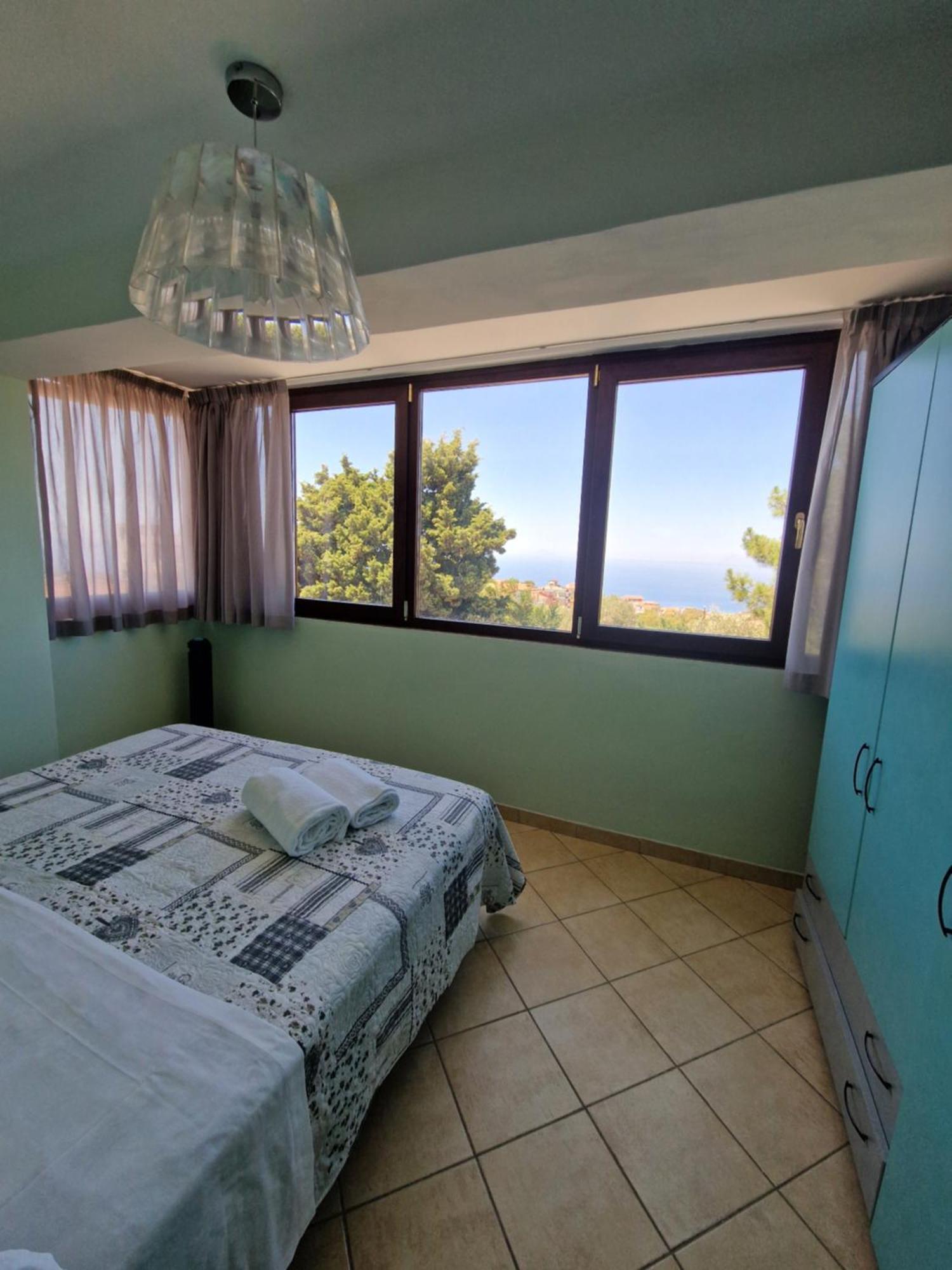 Franci E Aurora House Villa Capo dʼOrlando Kültér fotó